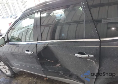 2010 Chevrolet Traverse Lt z USA, uszkodzony, nr VIN 1GNLRGED7AS100844